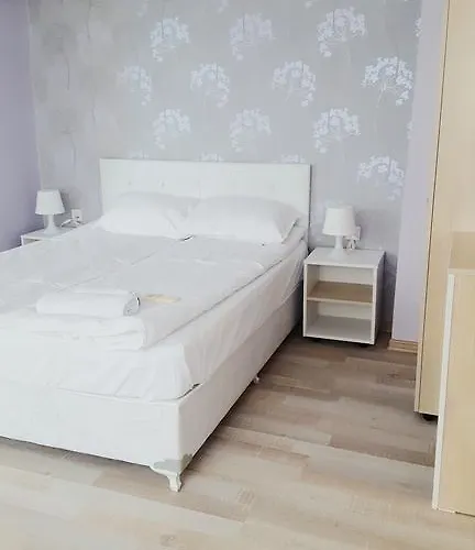 Къща за гости Rusto 3*